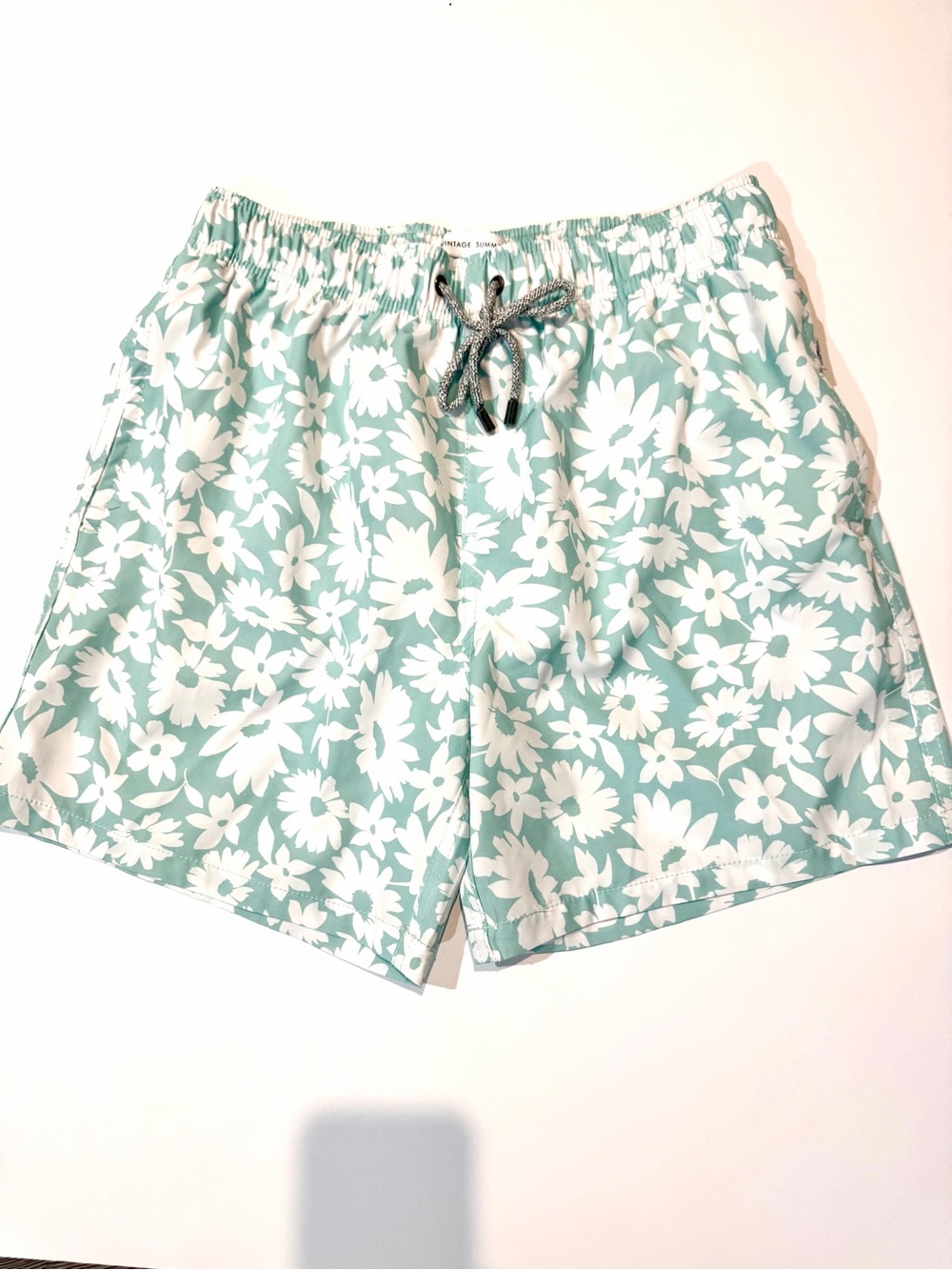 Vintage Summer Men's Floral Elastic-Waist Swim Shorts - Mint/White Medium